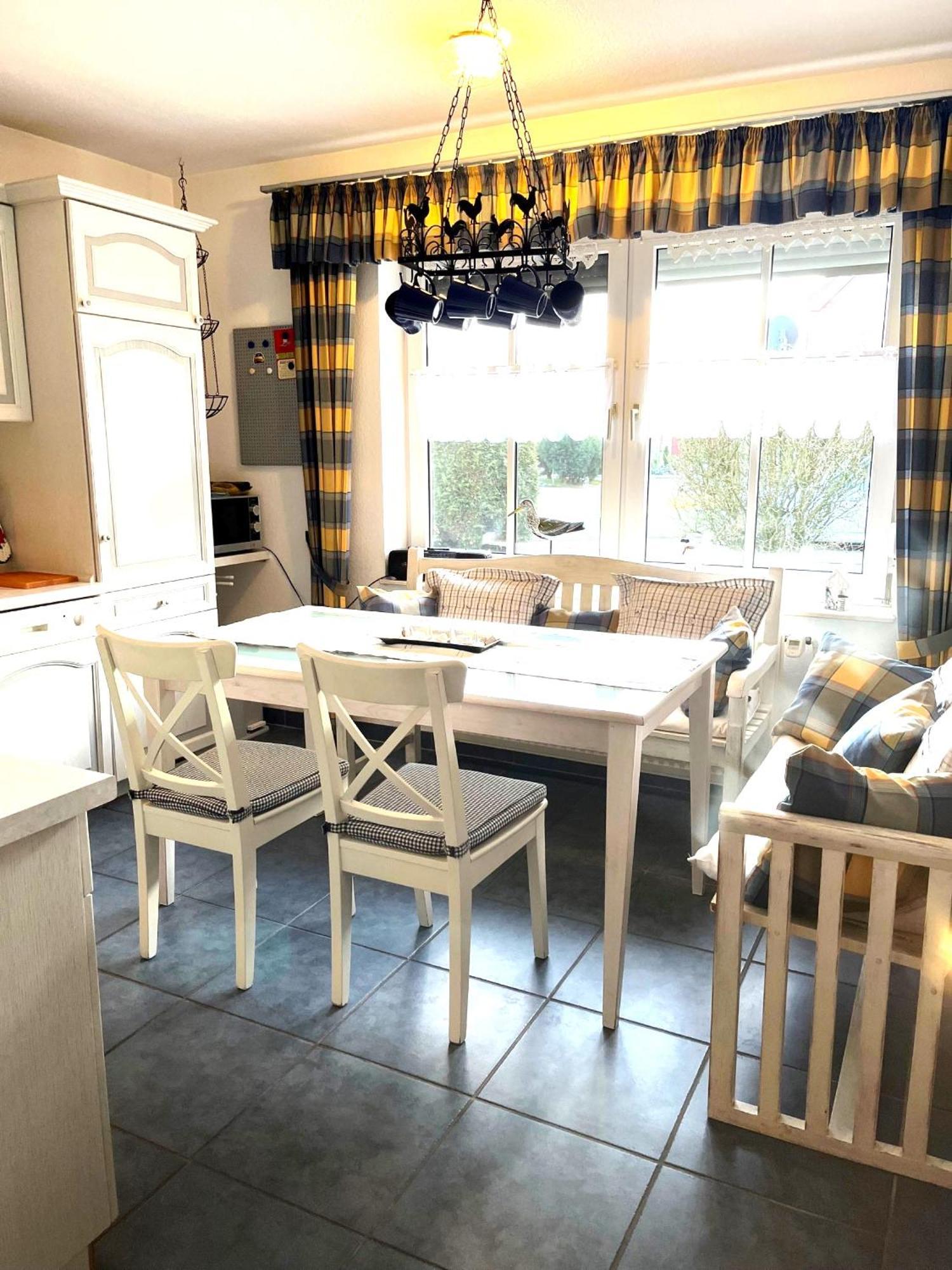 דיצום Ferienwohnung Haus Schwalbennest Eg מראה חיצוני תמונה
